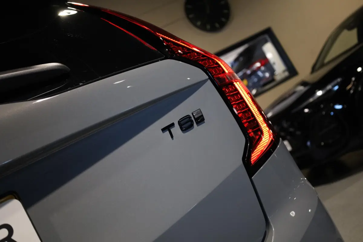 2.0 T8 Plug-in hybrid AWD Ultra Bright |Pano |Massage |Nappa Leder |Luchtvering