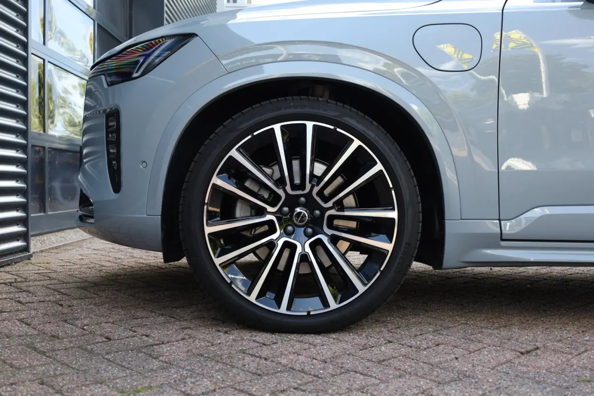 2.0 T8 Plug-in hybrid AWD Ultra Bright |Pano |Massage |Nappa Leder |Luchtvering