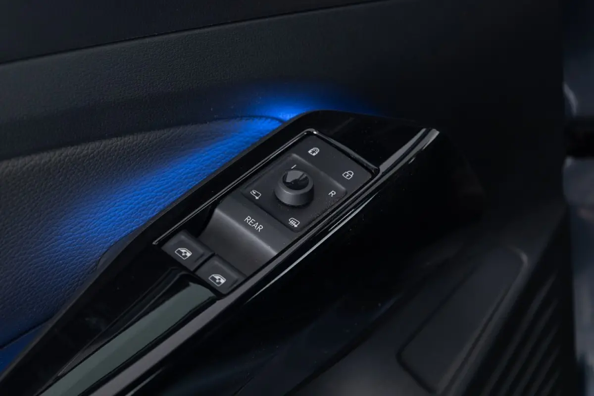 Pro 77 kWh | LEDER | NAVI | ECC | LED | SOH: 96,4% | !