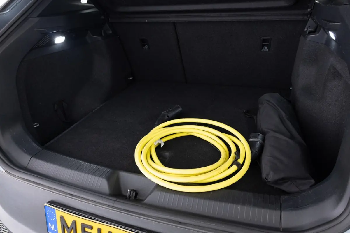 Pro 77 kWh | LEDER | NAVI | ECC | LED | SOH: 96,4% | !