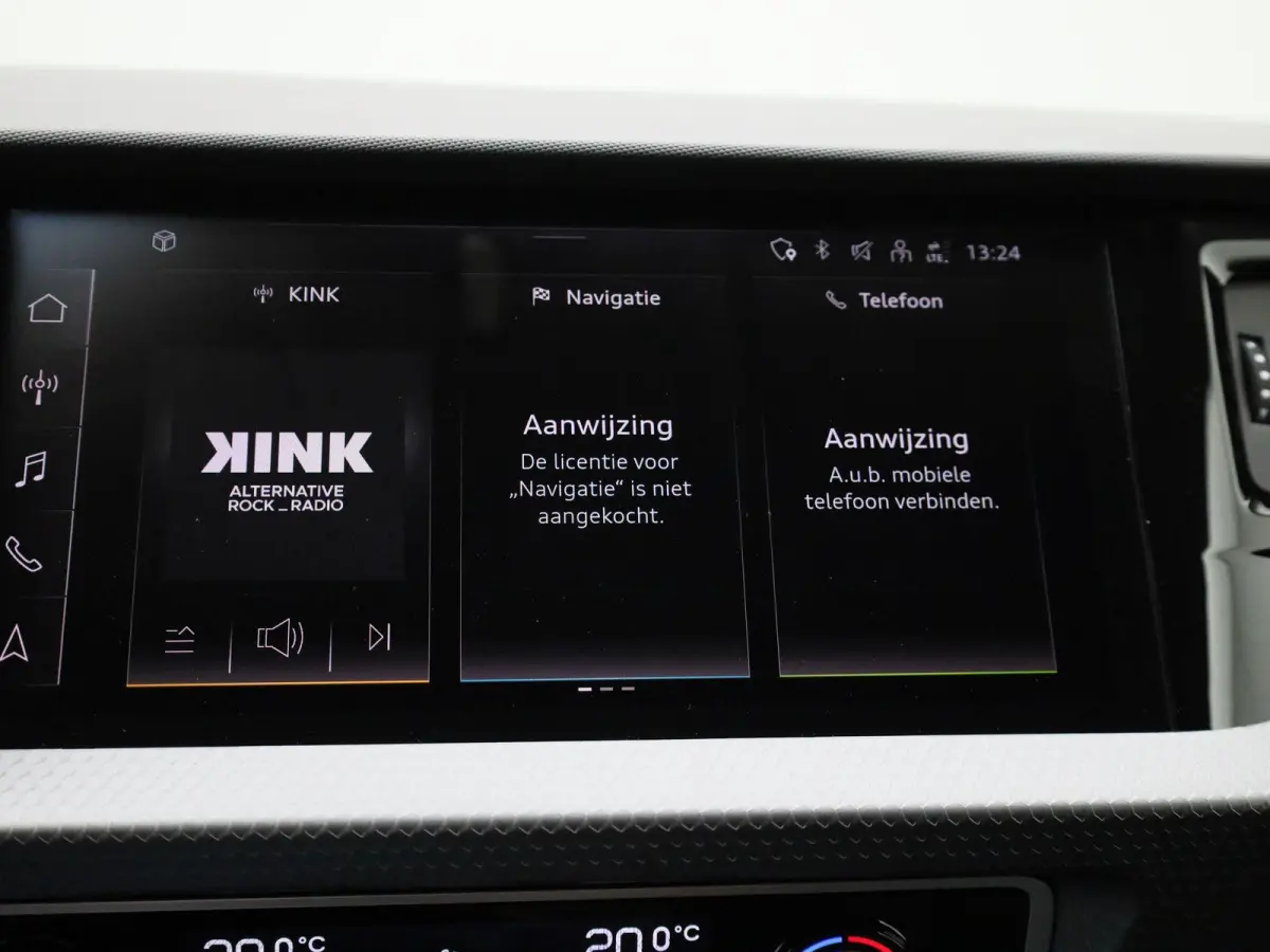 30 TFSI Advanced edition | Adaptive cruise control | Parkeersensoren | Stoelverwarming | Smartphone interface | Privacy glas | Climate control | Audi sound system