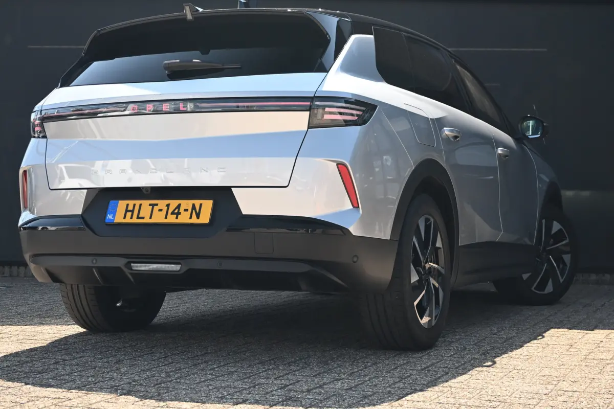 1.2 Turbo Hybrid GS | Navigatie | Stoel/Stuurverwarming | Achteruitrijcamera | HUD | Apple Carplay & Android Auto | !!