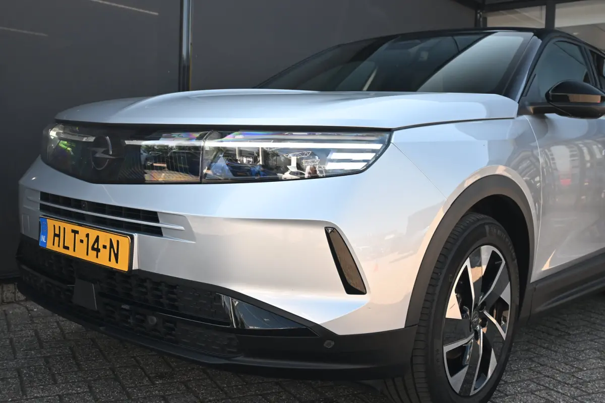 1.2 Turbo Hybrid GS | Navigatie | Stoel/Stuurverwarming | Achteruitrijcamera | HUD | Apple Carplay & Android Auto | !!