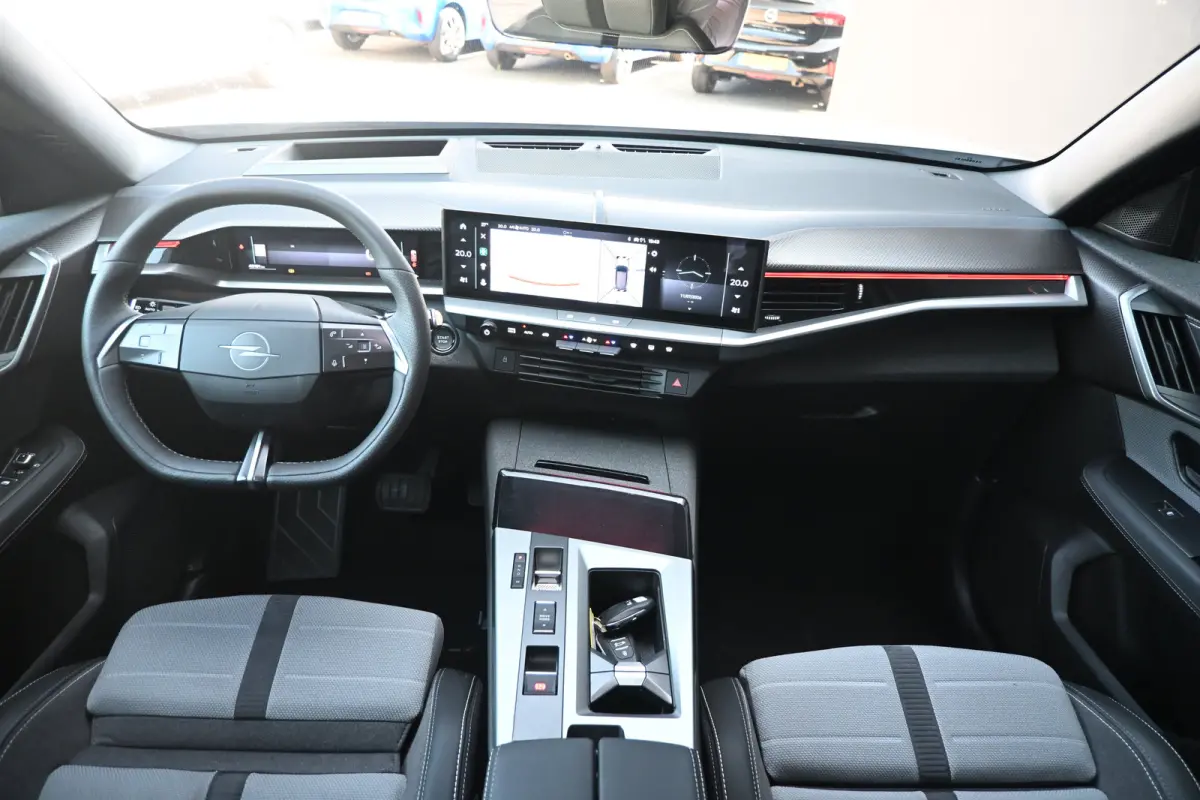 1.2 Turbo Hybrid GS | Navigatie | Stoel/Stuurverwarming | Achteruitrijcamera | HUD | Apple Carplay & Android Auto | !!