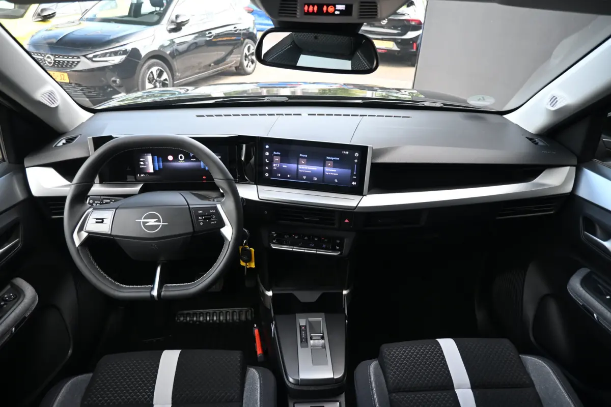 GS 44 kWh | Allseason | Navigatie | Stoel/Stuurverwarming | Achteruitrijcamera | Comfortstoelen | !!