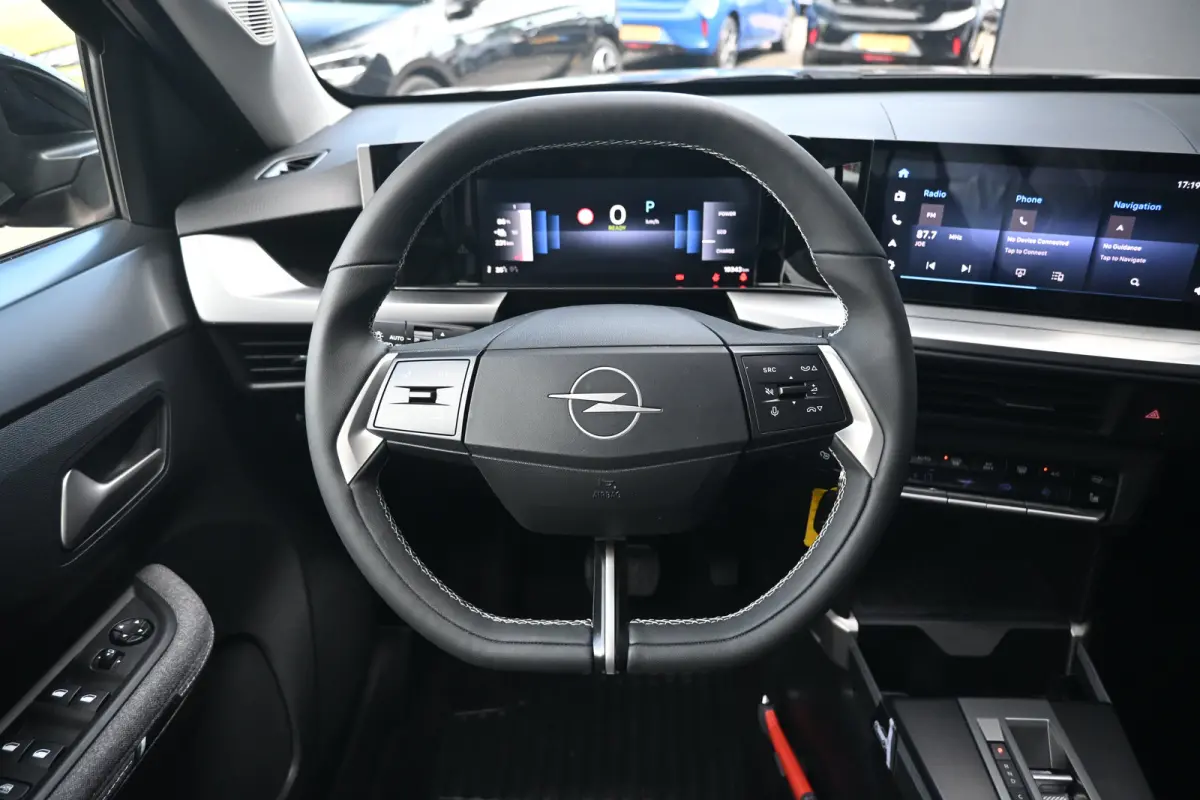 GS 44 kWh | Allseason | Navigatie | Stoel/Stuurverwarming | Achteruitrijcamera | Comfortstoelen | !!