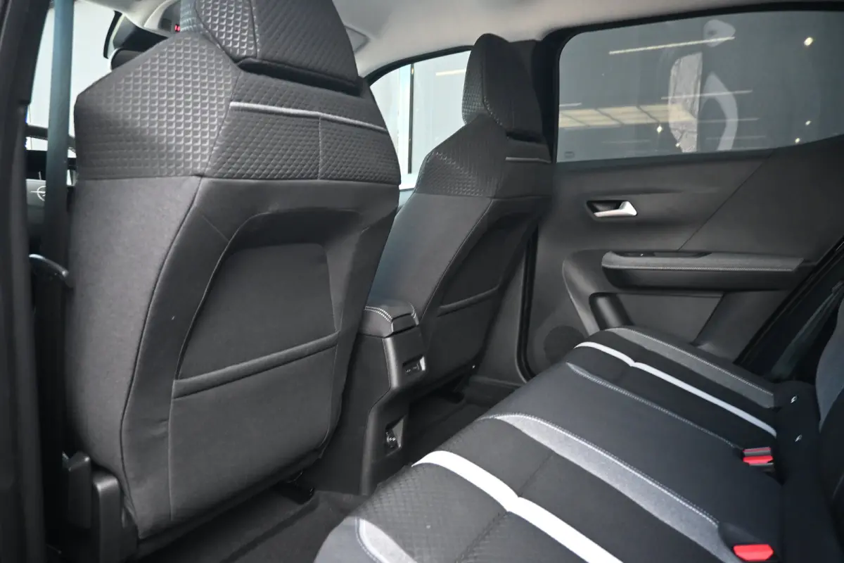 GS 44 kWh | Allseason | Navigatie | Stoel/Stuurverwarming | Achteruitrijcamera | Comfortstoelen | !!