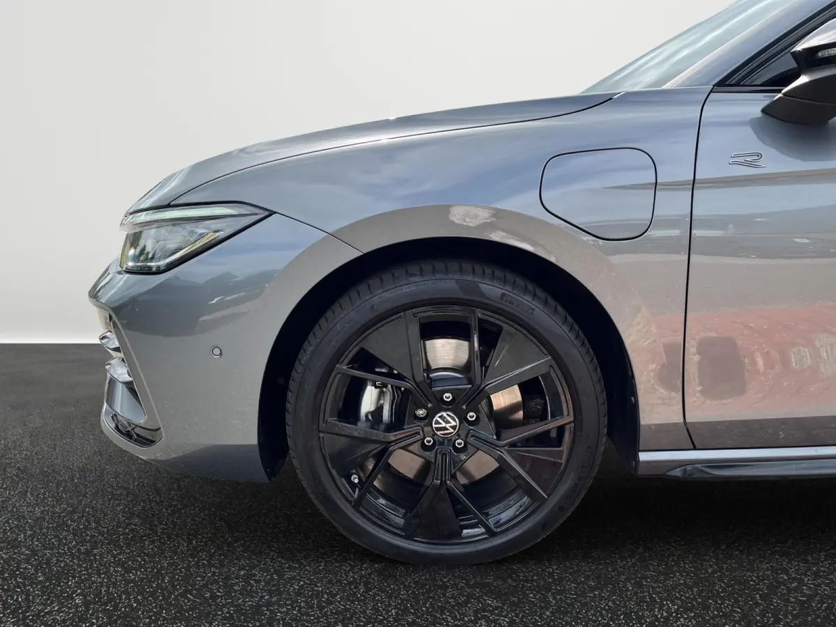 1.5 eHybrid R-Line Business | Trekhaak | 5J Garantie | Winterpakket | IQ.Drive | 272Pk | 98% |
