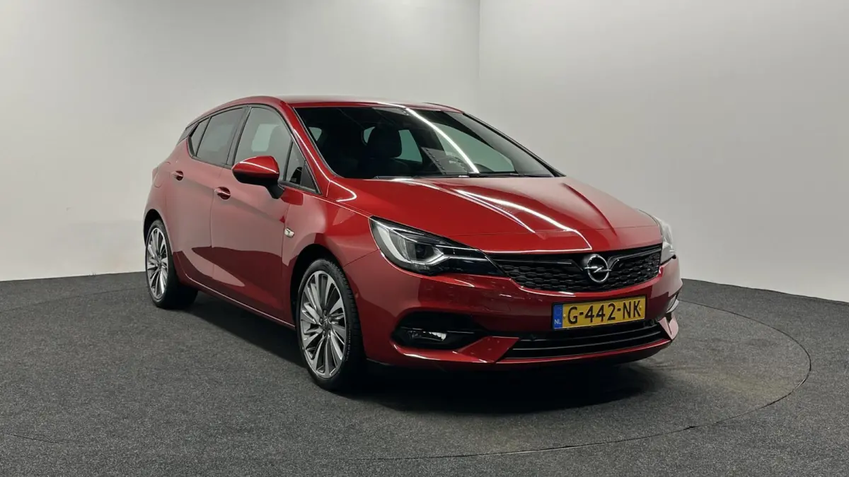 1.2 Elegance CAMERA NAVI CARPLAY ECC CRUISE LM.