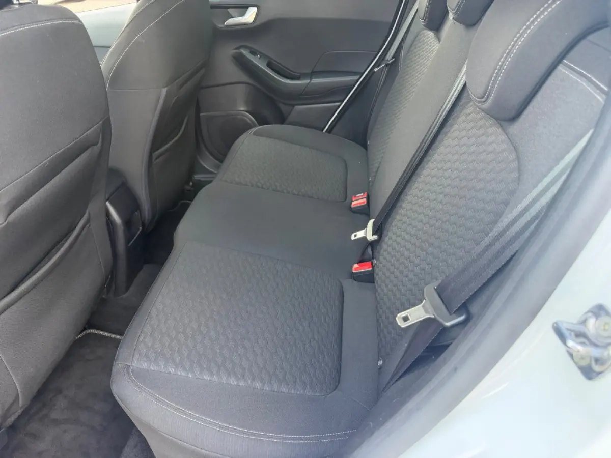 1.0 ECOB.HYBRIDE 125 PK TITANIUM NAVI AIRCO PDC