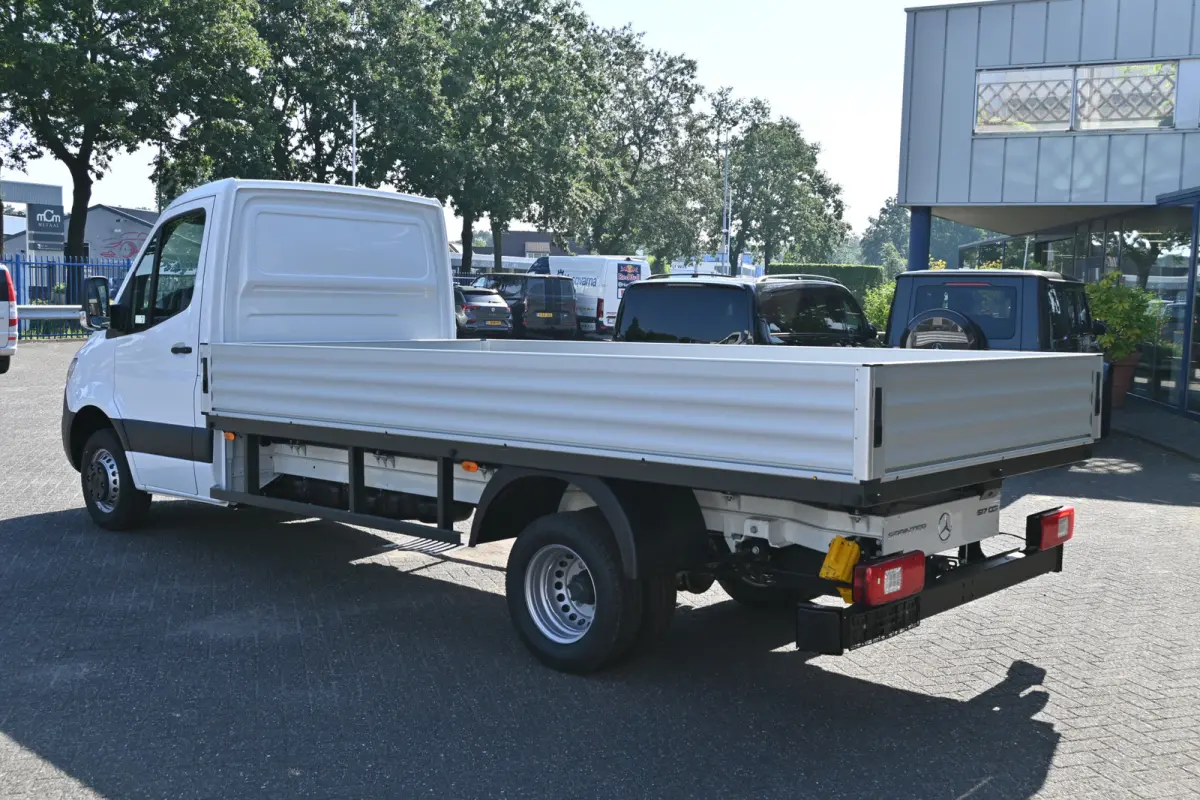 517 CDI Pro L3 Open laadbak 3500 kg Trekgewicht, LED, Smartphone integratie, Etc.