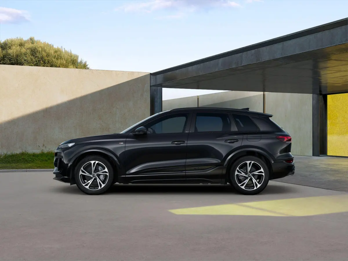 252pk S Edition 83 kWh | Panoramadak | Trekhaak Pakket