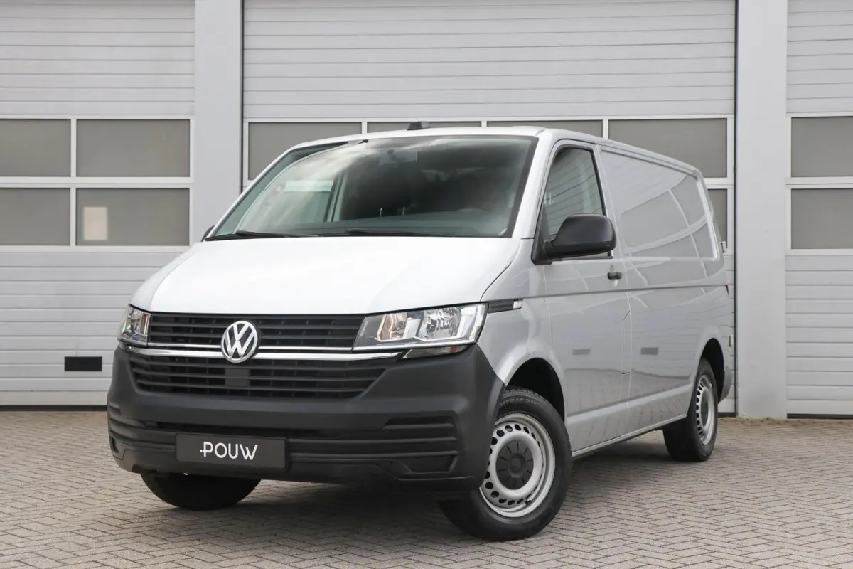 2.0 TDI 150pk DSG L1H1 28 | Navigatie | App Connect | Trekhaak | Parkeersensoren Achter | DAB+