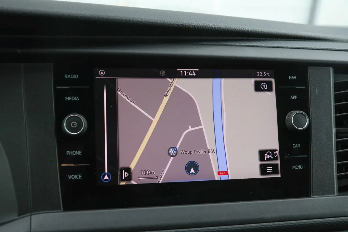 2.0 TDI 150pk DSG L1H1 28 | Navigatie | App Connect | Trekhaak | Parkeersensoren Achter | DAB+