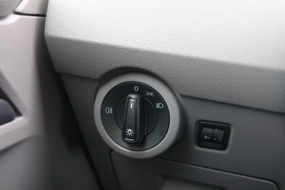 2.0 TDI 150pk DSG L1H1 28 | Navigatie | App Connect | Trekhaak | Parkeersensoren Achter | DAB+