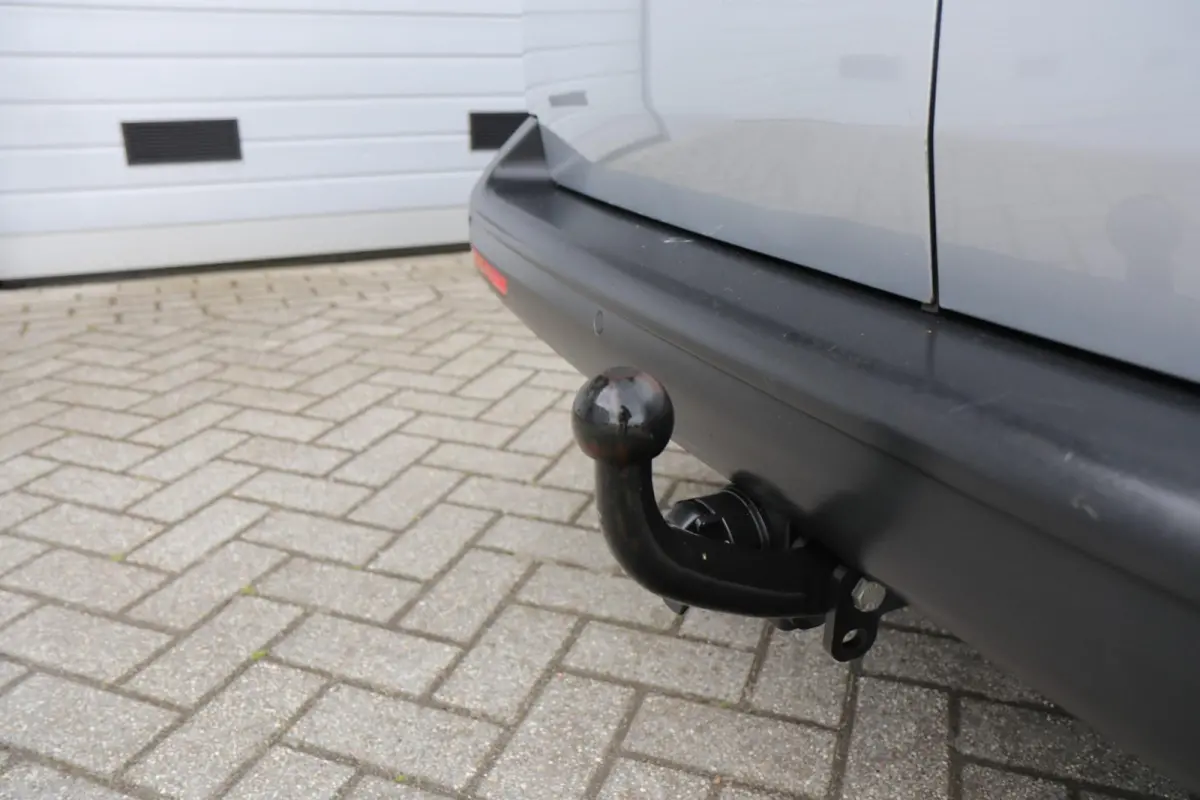 2.0 TDI 150pk DSG L1H1 28 | Navigatie | App Connect | Trekhaak | Parkeersensoren Achter | DAB+