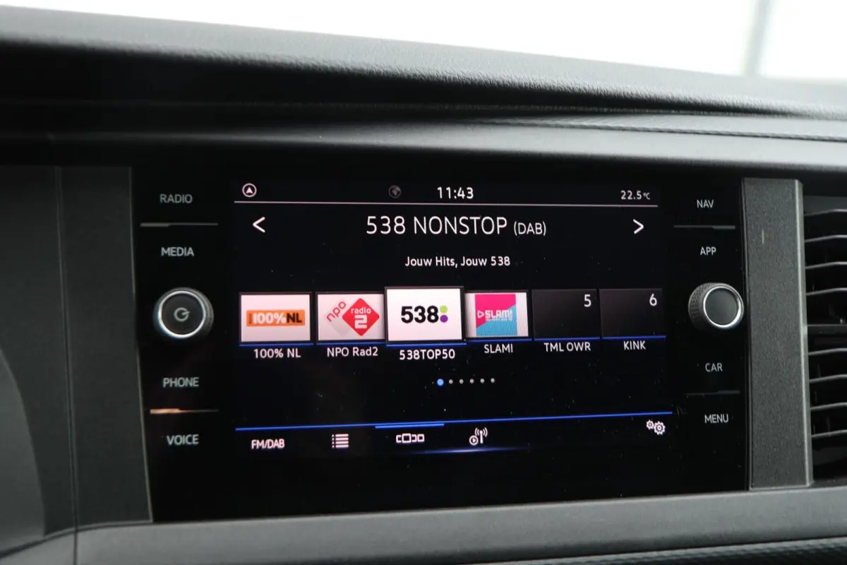 2.0 TDI 150pk DSG L1H1 28 | Navigatie | App Connect | Trekhaak | Parkeersensoren Achter | DAB+