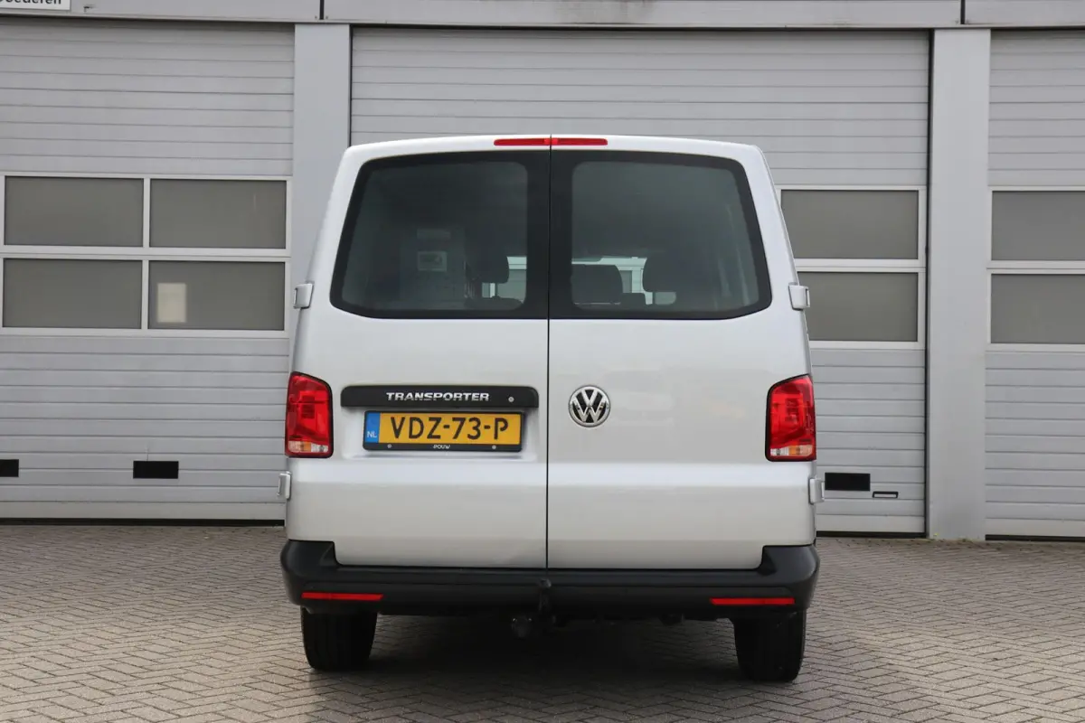 2.0 TDI 150pk DSG L1H1 28 | Navigatie | App Connect | Trekhaak | Parkeersensoren Achter | DAB+