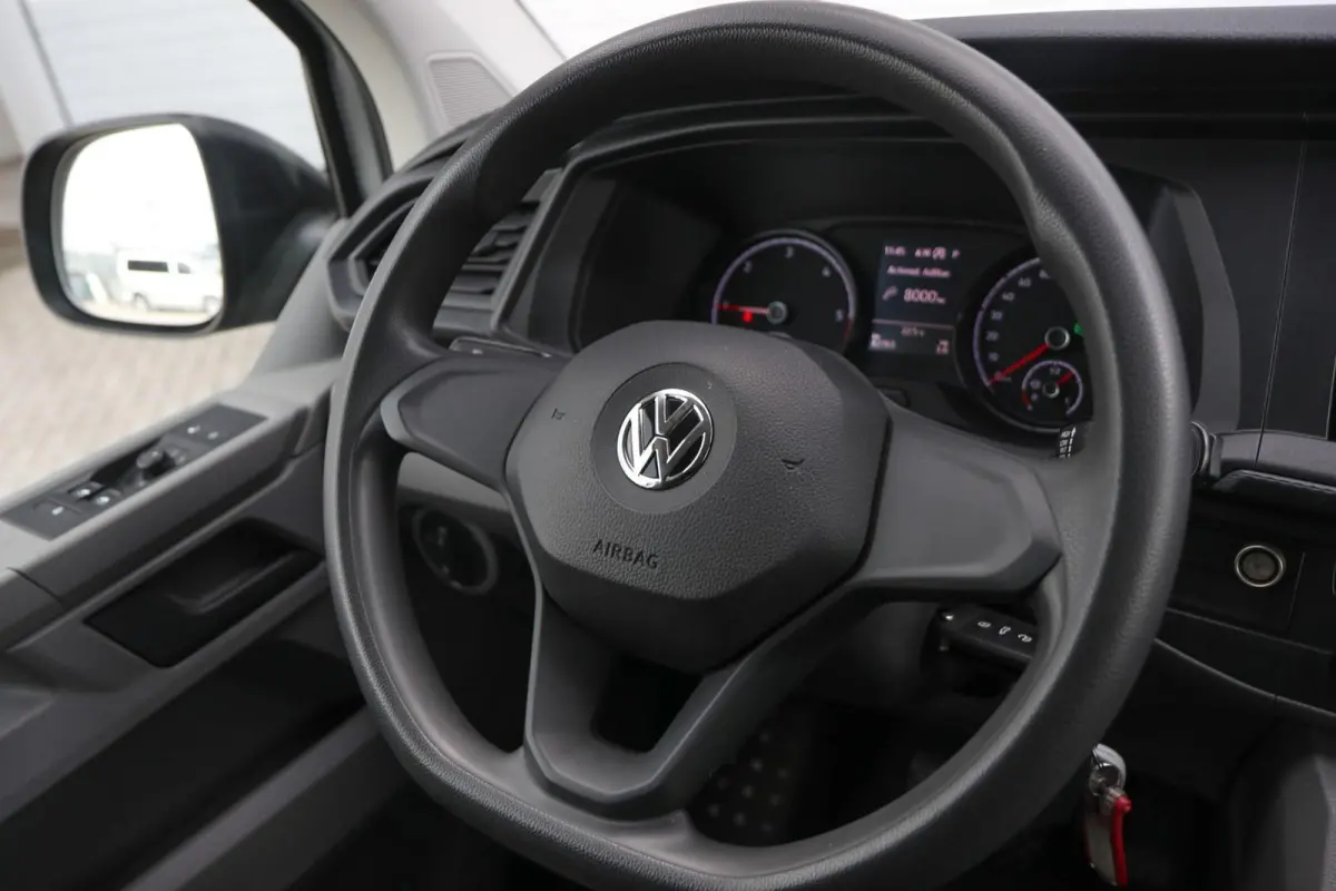 2.0 TDI 150pk DSG L1H1 28 | Navigatie | App Connect | Trekhaak | Parkeersensoren Achter | DAB+