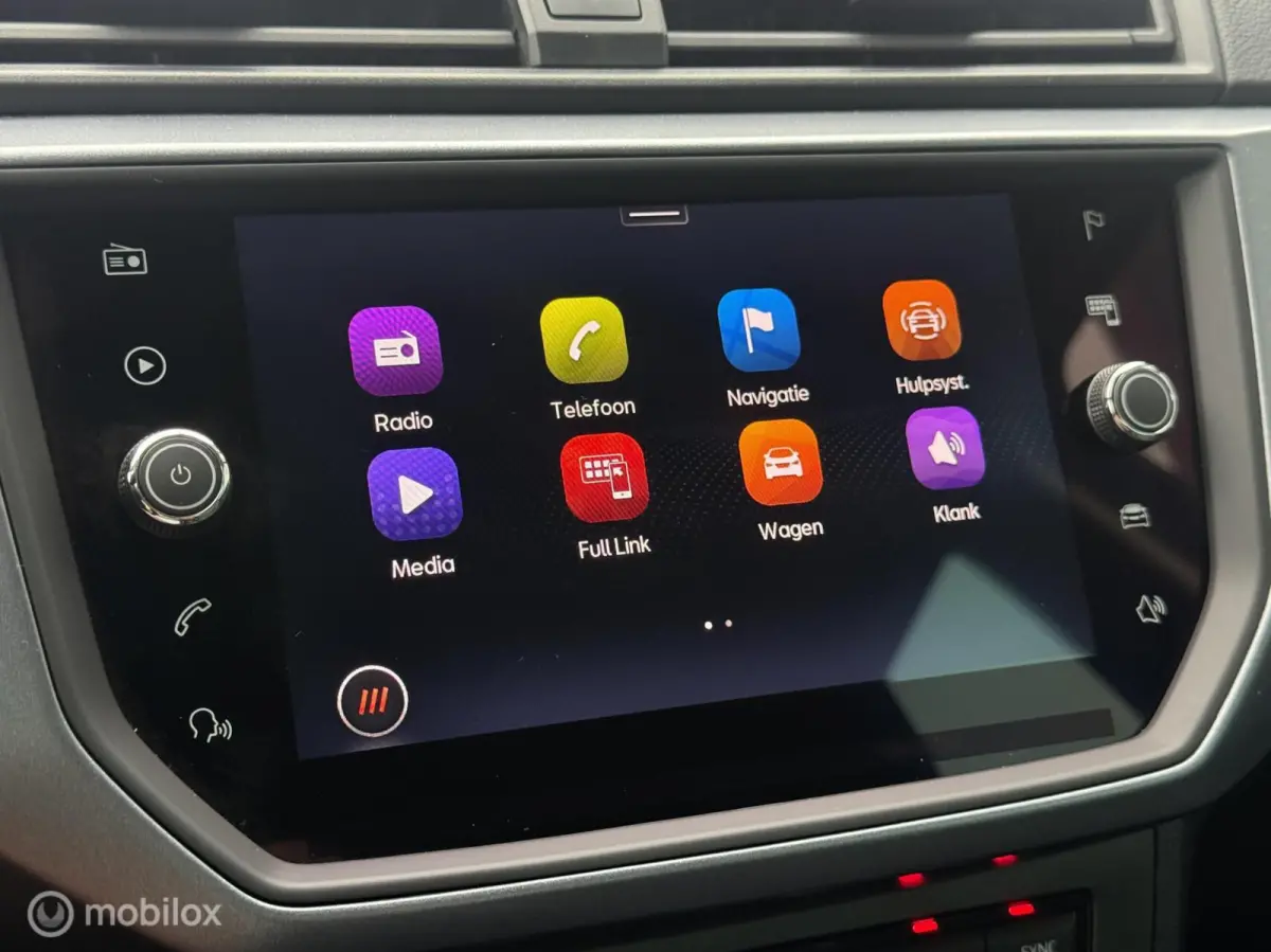 1.0 TSI Business | Leer | Camera | ACC | Virtual