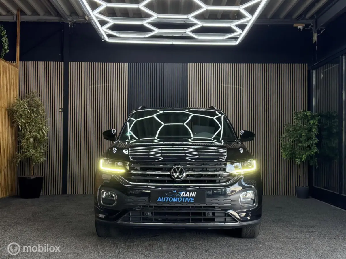 1.0 TSI R-Line|Led|Acc|Pdc|Carplay|Sfeer