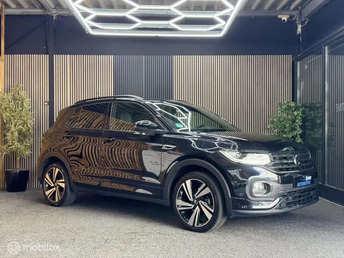 1.0 TSI R-Line|Led|Acc|Pdc|Carplay|Sfeer