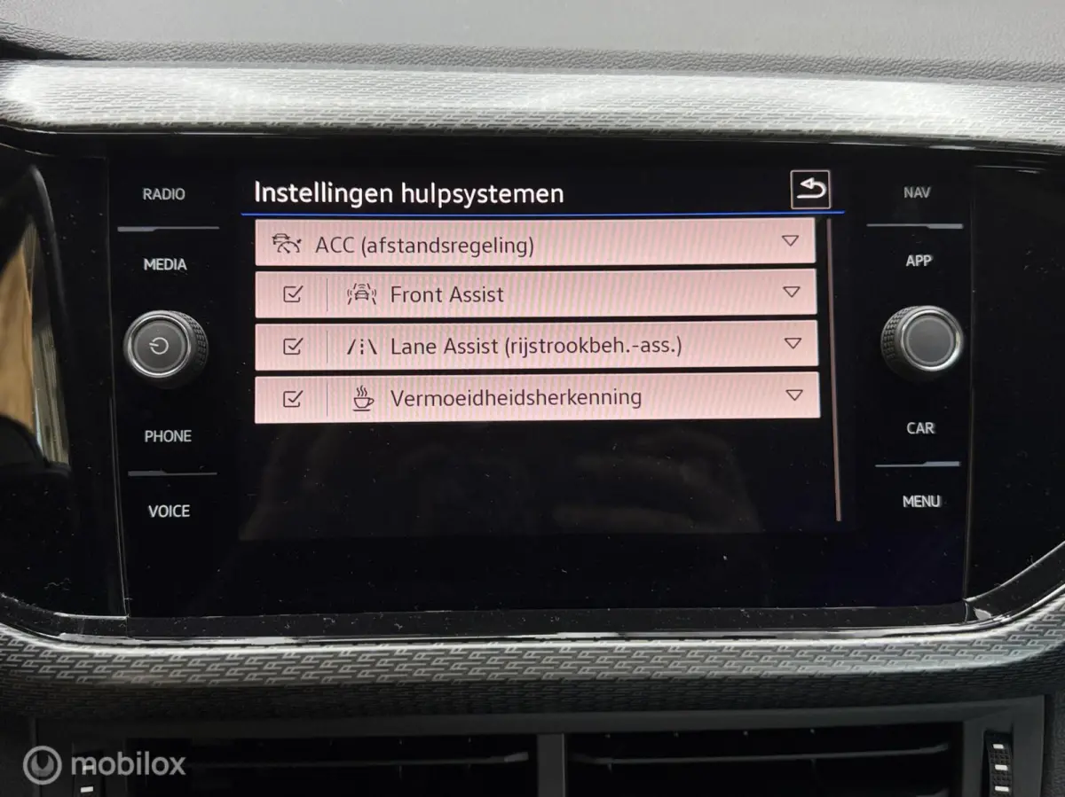 1.0 TSI R-Line|Led|Acc|Pdc|Carplay|Sfeer