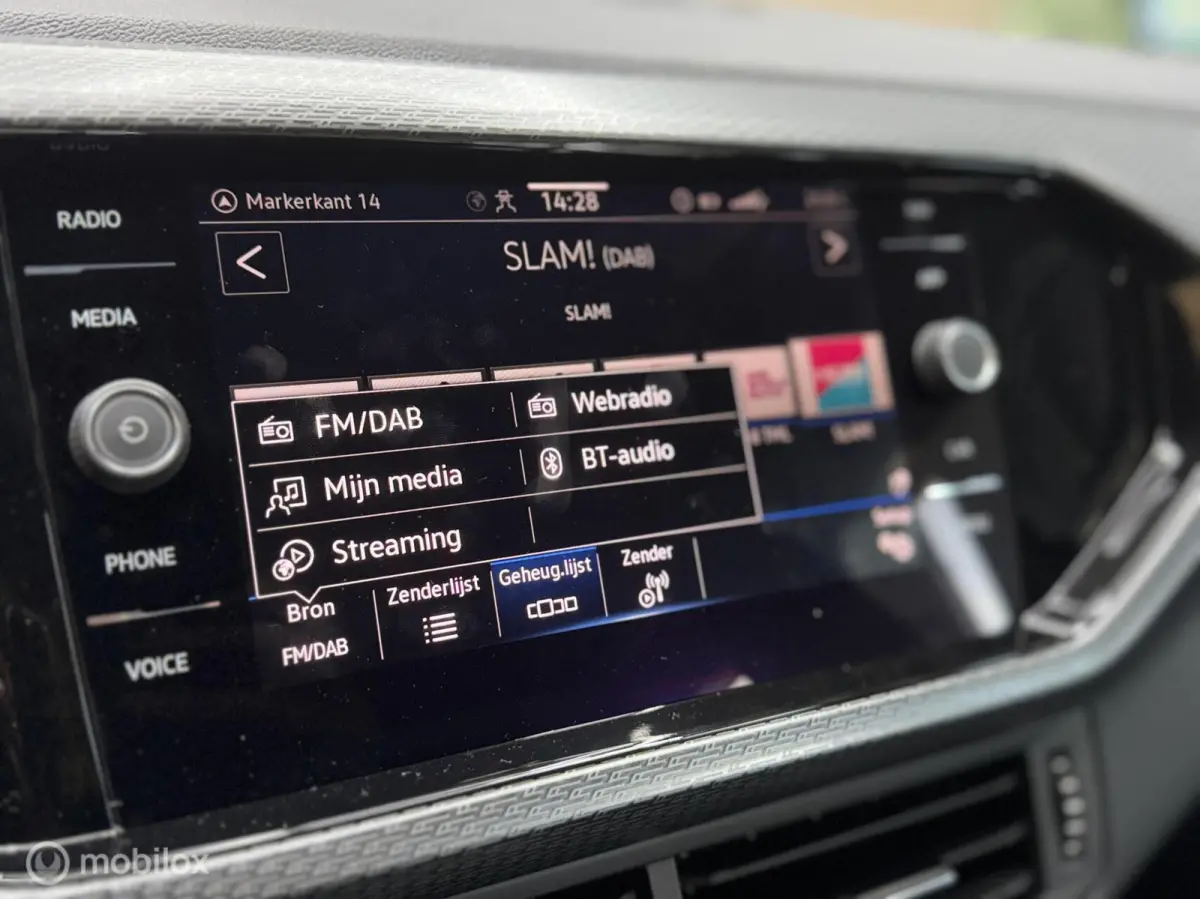 1.0 TSI R-Line|Led|Acc|Pdc|Carplay|Sfeer