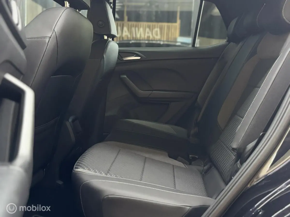 1.0 TSI R-Line|Led|Acc|Pdc|Carplay|Sfeer