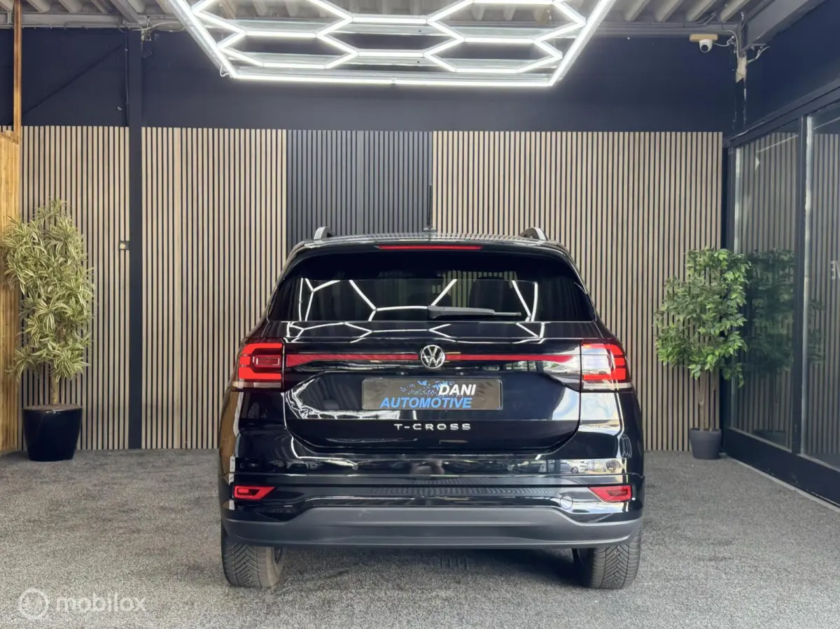 1.0 TSI R-Line|Led|Acc|Pdc|Carplay|Sfeer