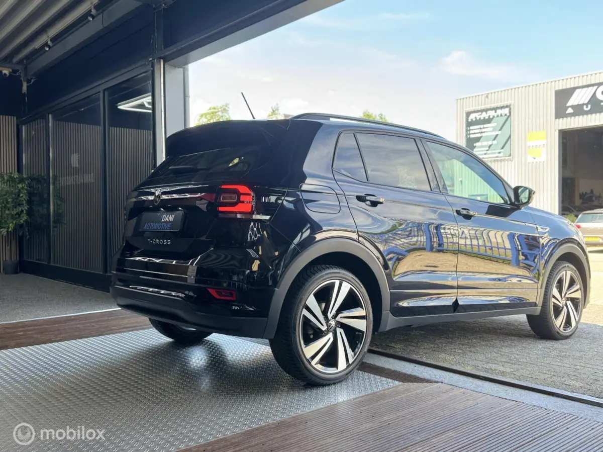 1.0 TSI R-Line|Led|Acc|Pdc|Carplay|Sfeer
