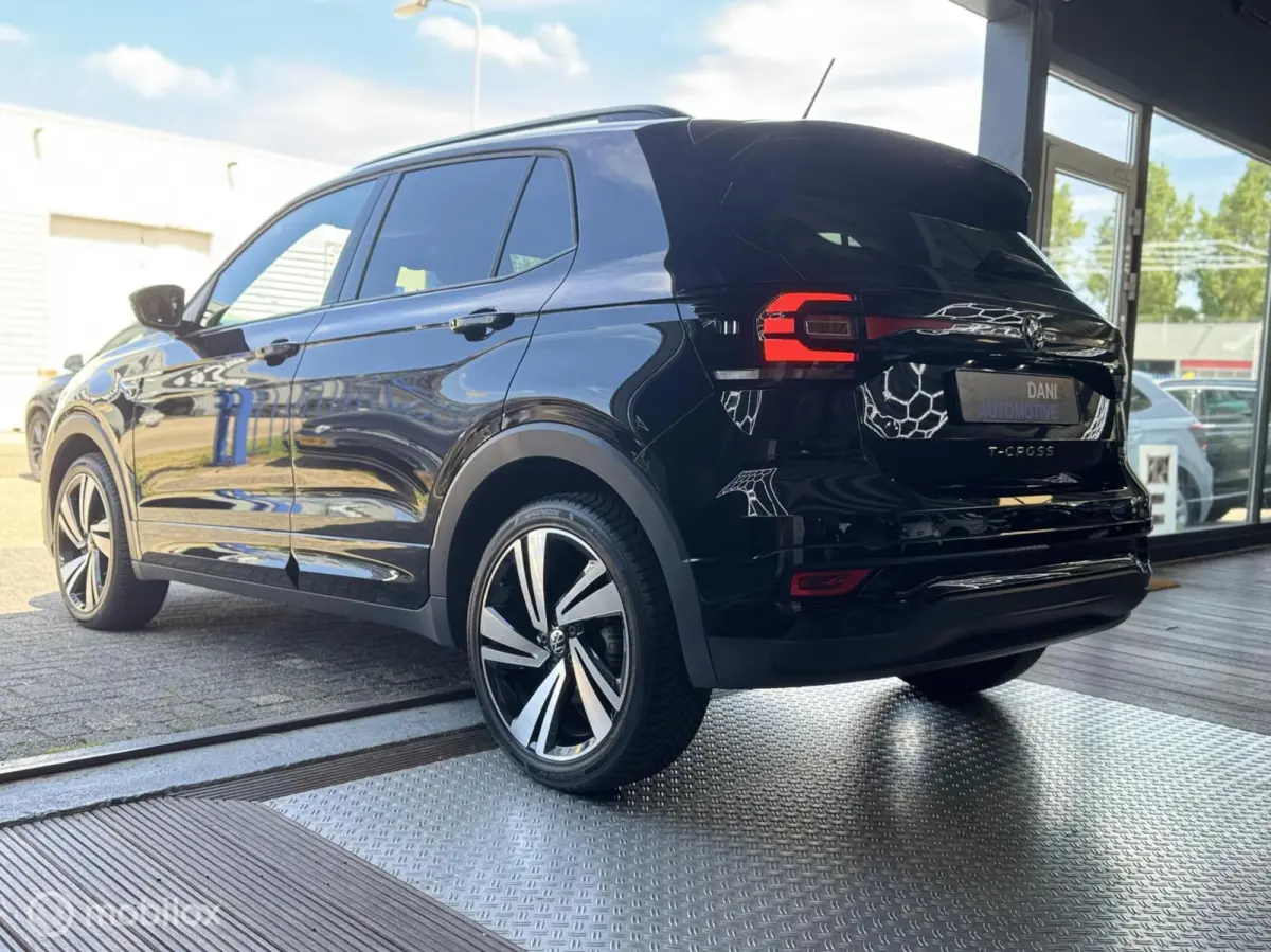 1.0 TSI R-Line|Led|Acc|Pdc|Carplay|Sfeer