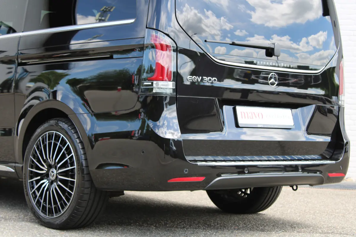 300 L2 / AMG / Luchtvering / 7-Persoons / 360 Camera / Vol Opties / NIEUWSTAAT