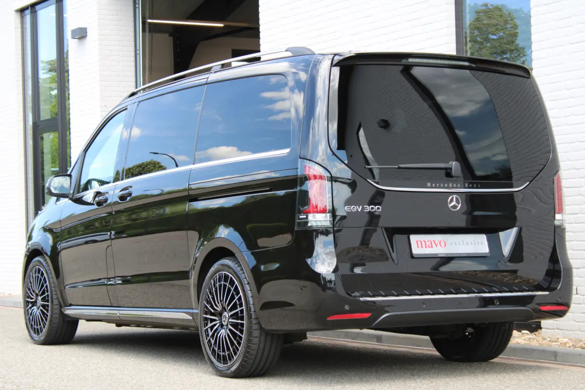 300 L2 / AMG / Luchtvering / 7-Persoons / 360 Camera / Vol Opties / NIEUWSTAAT