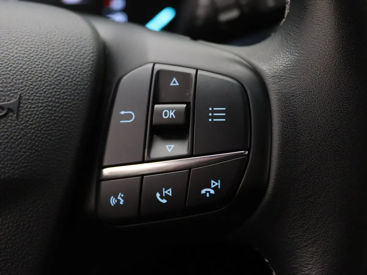 1.0 EcoBoost Active First Edition Apple Carplay/Android Auto