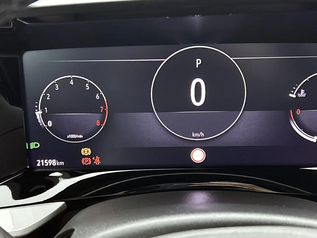 1.2 130pk Ultimate Automaat | Navigatie | Climate Control | Adaptieve Cruise Control | Achteruitrijcamera | Stoelmassage | LED Koplampen | Keyless Entry/Start | Verwarmbare Voorstoelen/Stuur