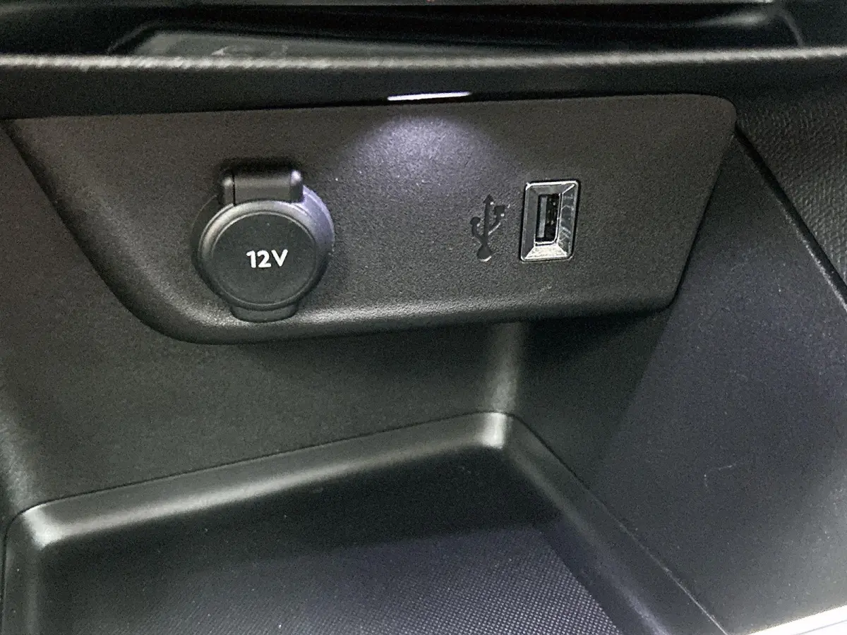 1.2 130pk Ultimate Automaat | Navigatie | Climate Control | Adaptieve Cruise Control | Achteruitrijcamera | Stoelmassage | LED Koplampen | Keyless Entry/Start | Verwarmbare Voorstoelen/Stuur