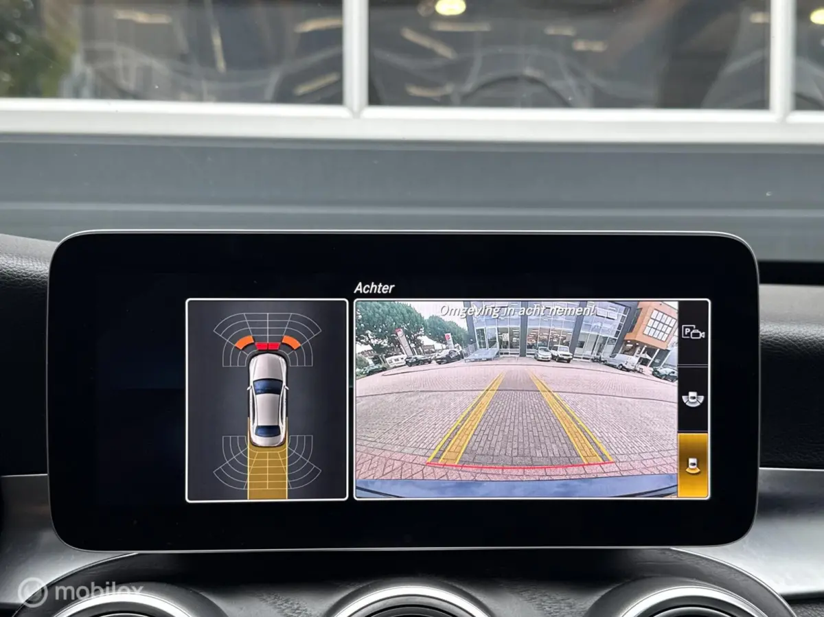 300 Amg Performance Panodak Leer Navi Carplay Virtual Burmeister