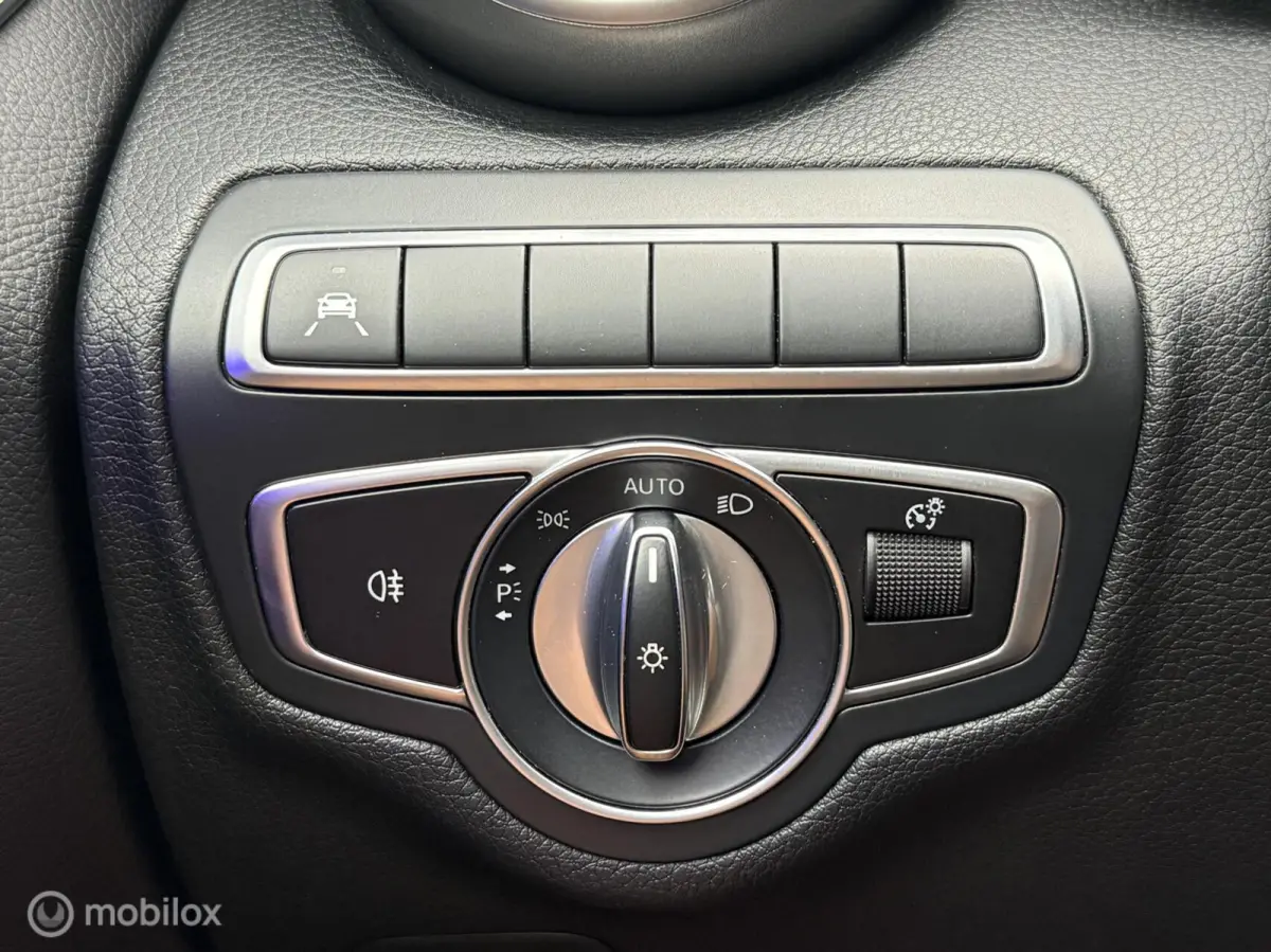 300 Amg Performance Panodak Leer Navi Carplay Virtual Burmeister