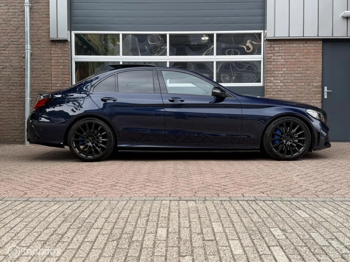 300 Amg Performance Panodak Leer Navi Carplay Virtual Burmeister