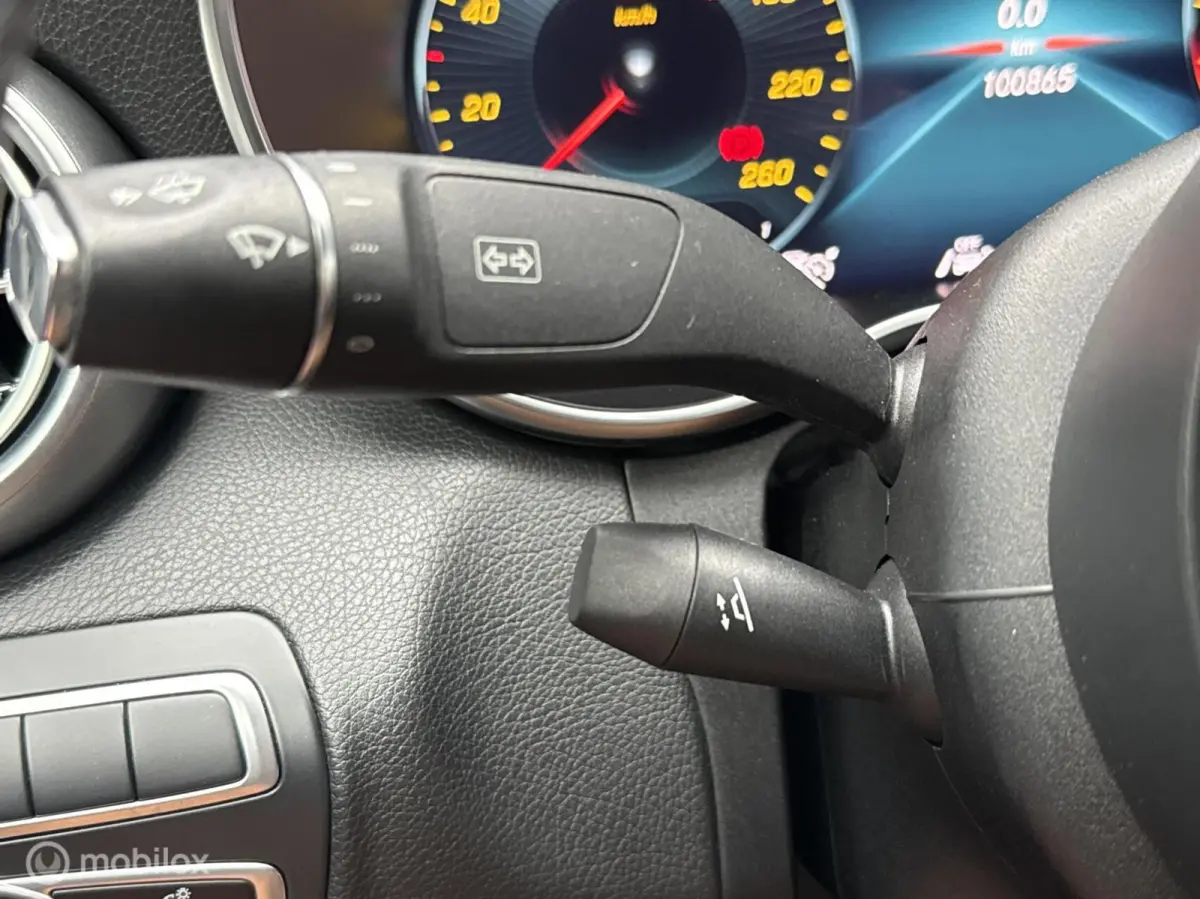 300 Amg Performance Panodak Leer Navi Carplay Virtual Burmeister