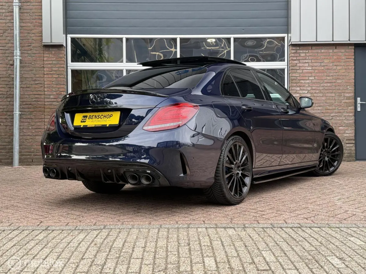 300 Amg Performance Panodak Leer Navi Carplay Virtual Burmeister