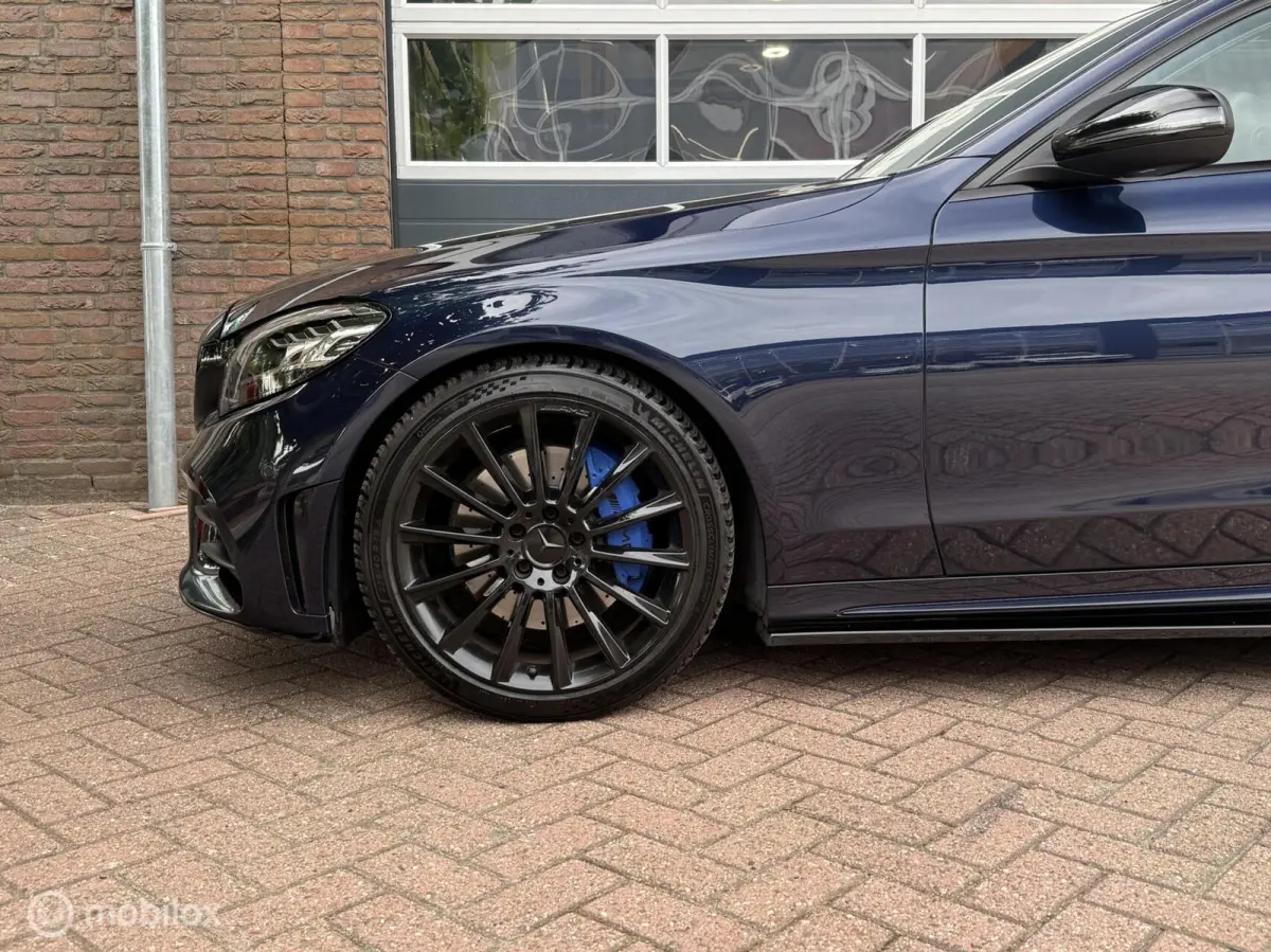 300 Amg Performance Panodak Leer Navi Carplay Virtual Burmeister
