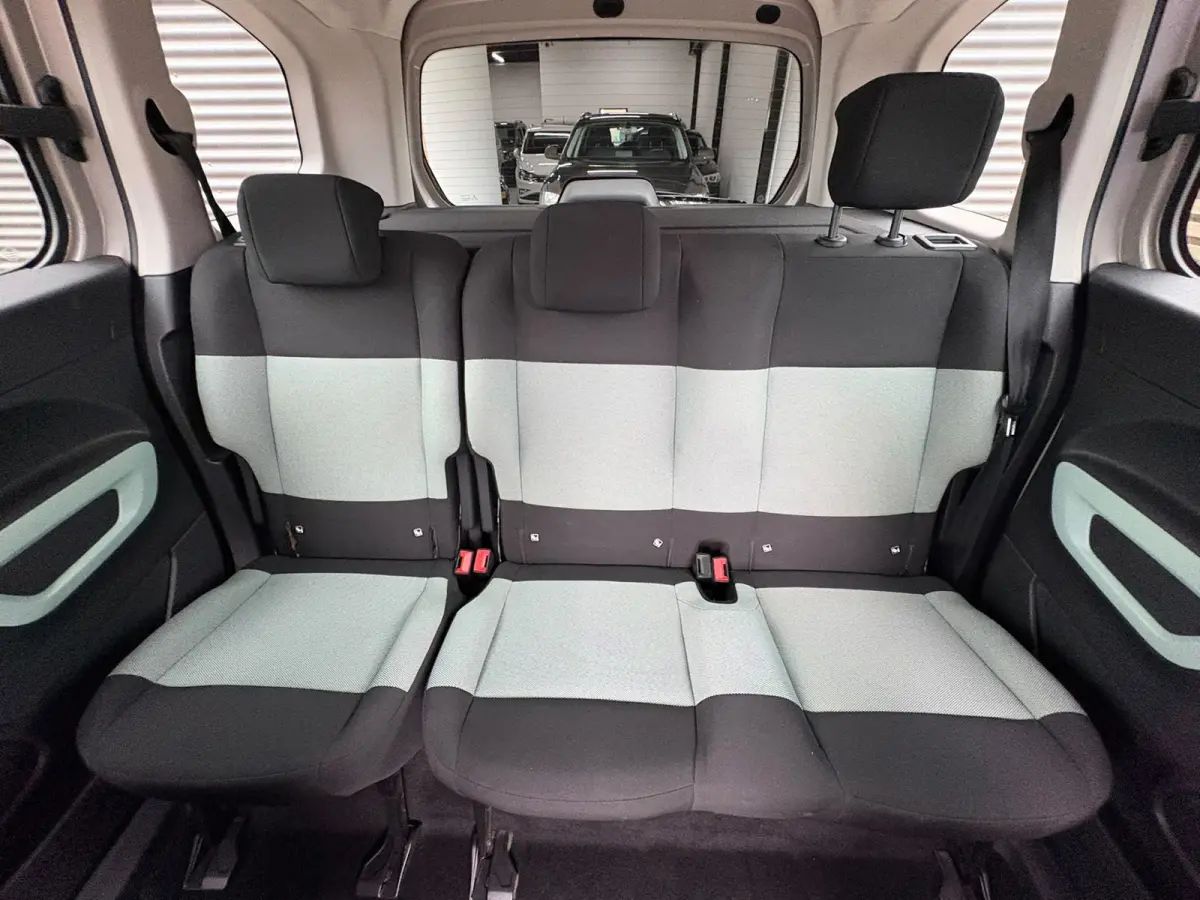 1.2 PureTech Shine XTR! WEINIG KM ! GARANTIE !