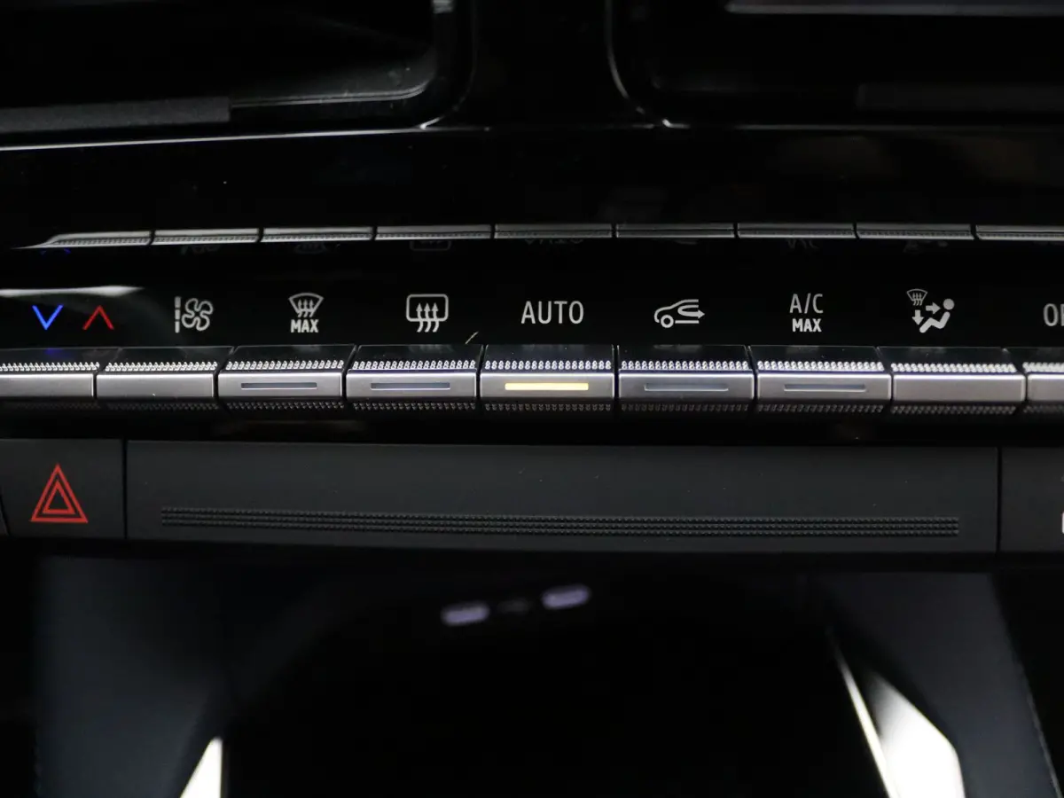 GT Premium 52 kWh Pack Driving | Pack Safety | Devialet