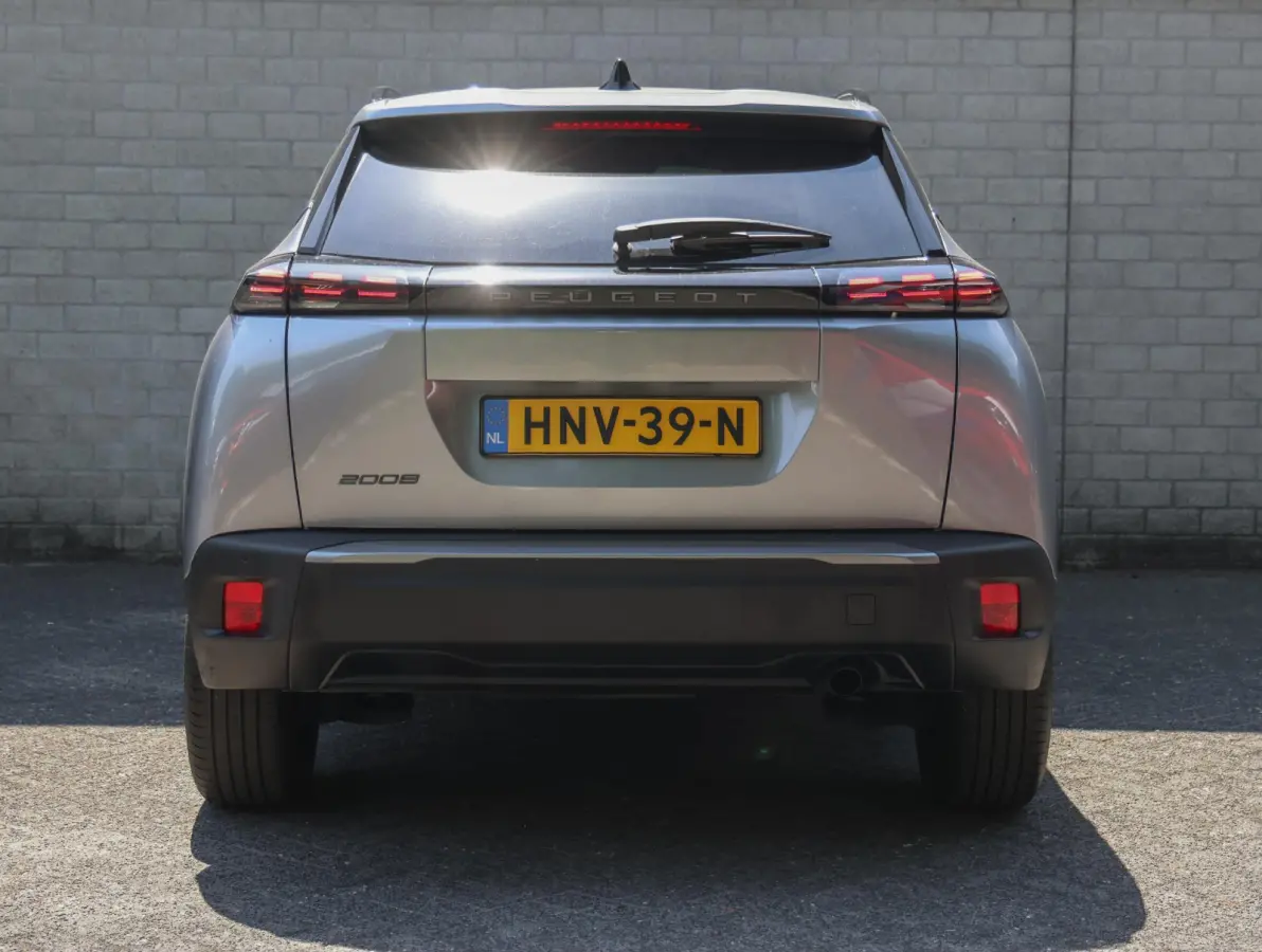 SUV 1.2 100pk Allure | Navigatie | Climate Control | Cruise Control | Parkeersensoren