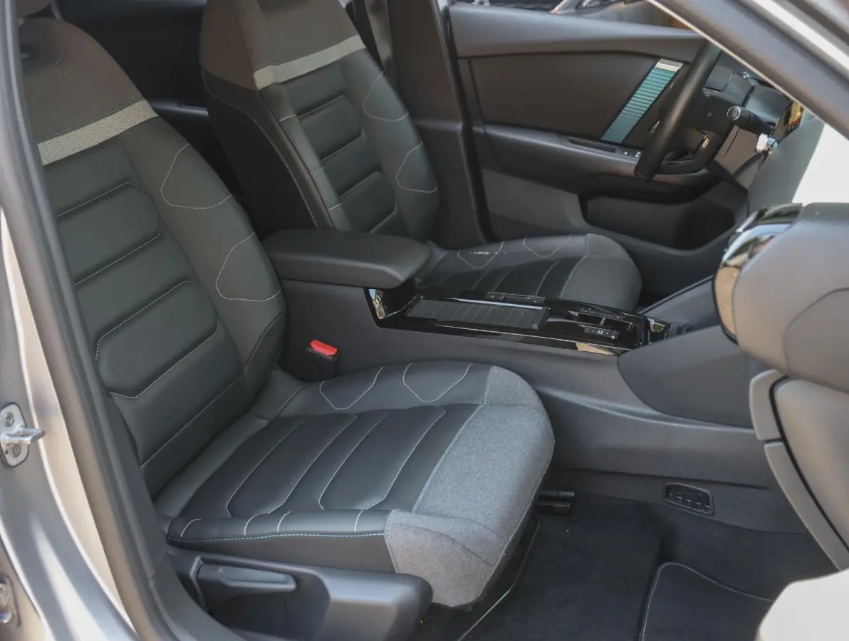 Shine 50 kWh 136pk | Accu 92% | Camera | Adaptive Cruise Control | Navigatie