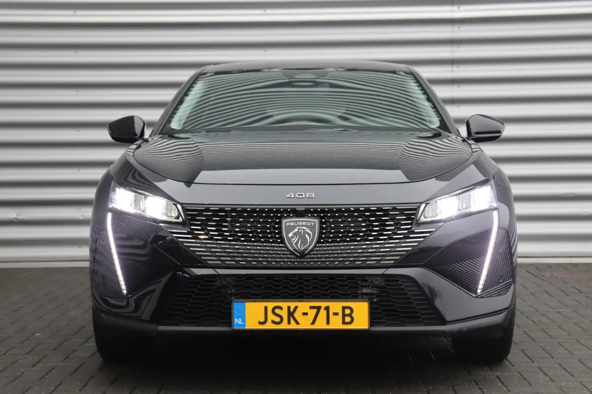 1.6 HYBRID 225PK ALLURE AVANTAGE AUTOMAAT / NAVI / LEDER / LED / PDC / 19" LMV / 360 CAMERA / KEYLESS / ADAPT. CRUISECONTROL / 1E EIGENAAR / NIEUWSTAAT !