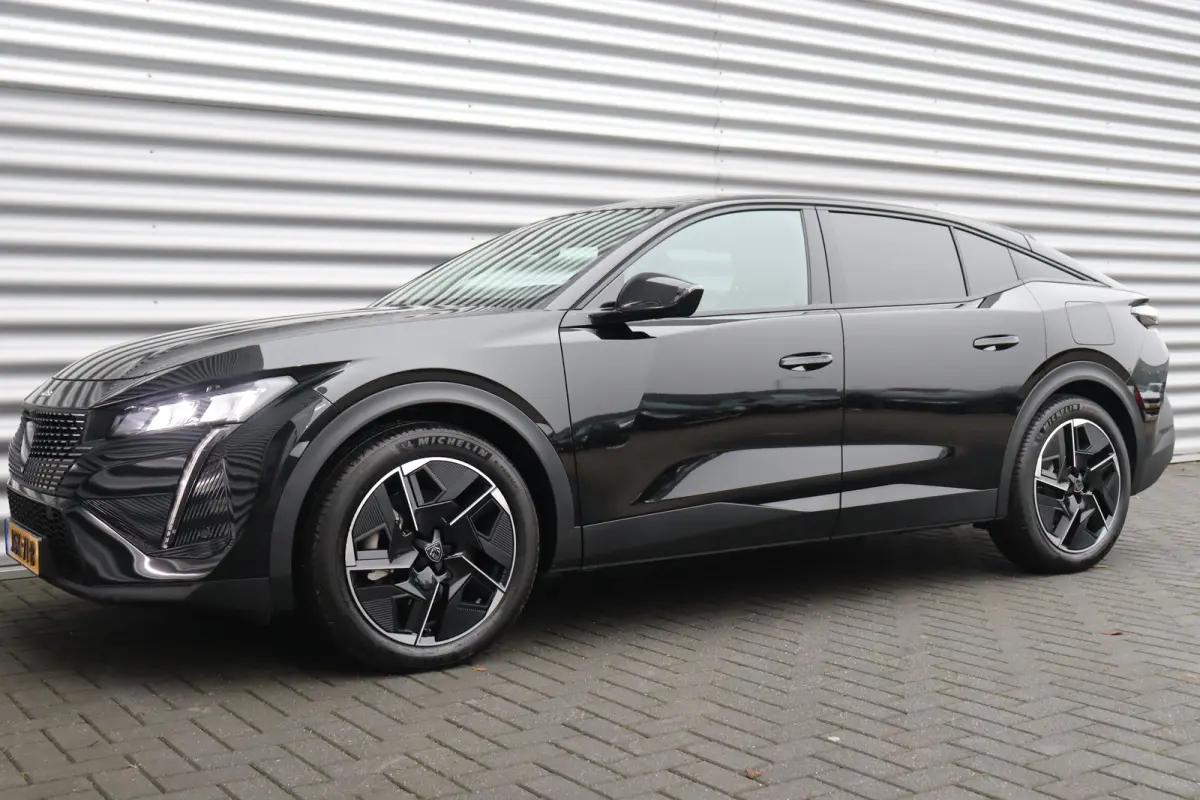 1.6 HYBRID 225PK ALLURE AVANTAGE AUTOMAAT / NAVI / LEDER / LED / PDC / 19" LMV / 360 CAMERA / KEYLESS / ADAPT. CRUISECONTROL / 1E EIGENAAR / NIEUWSTAAT !