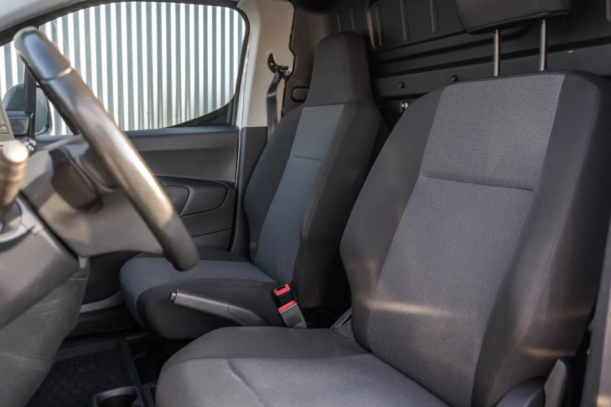 **1.5D L1H1 | Cruise | Airco | Automaat | Stuurverw. | Schuifdeur**